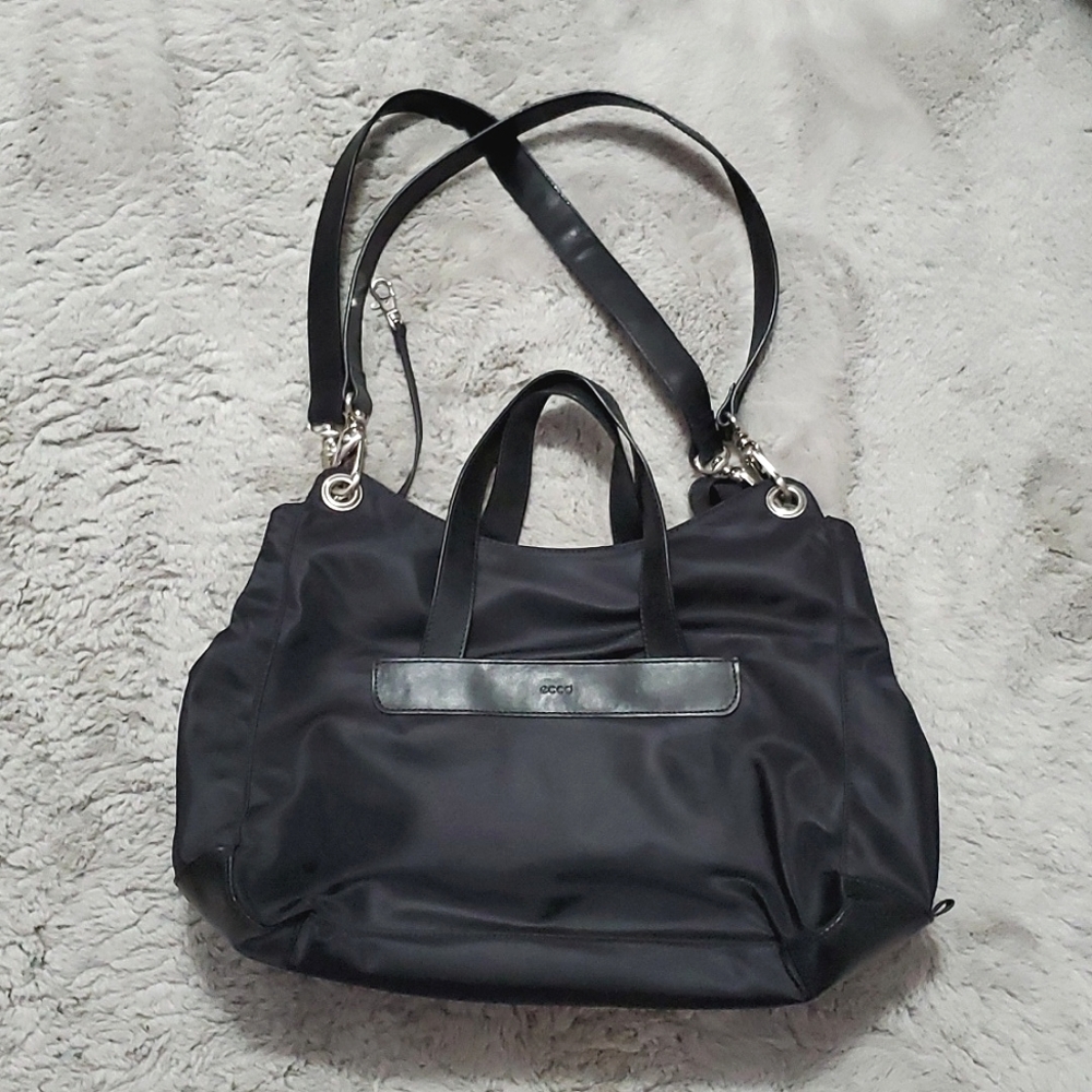Ecco black nylon material shoulder bag